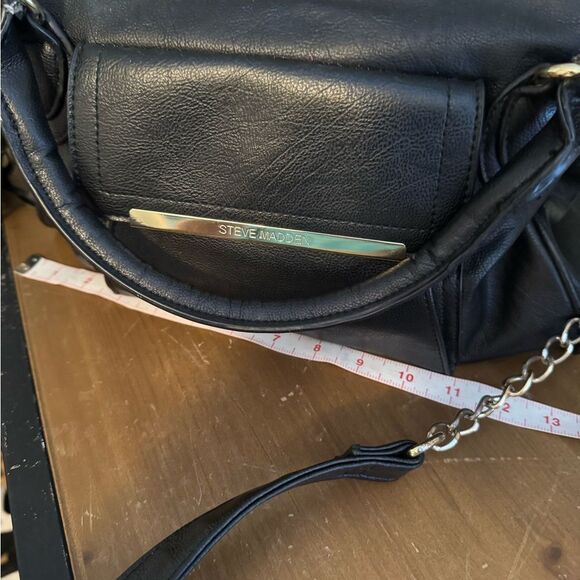 Steve Madden Elegant Black Leather Shoulder Bag - Picture 14 of 16